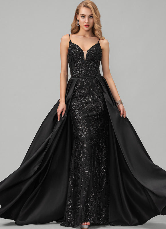 Robe Noire Luxe Satinée À Traîne