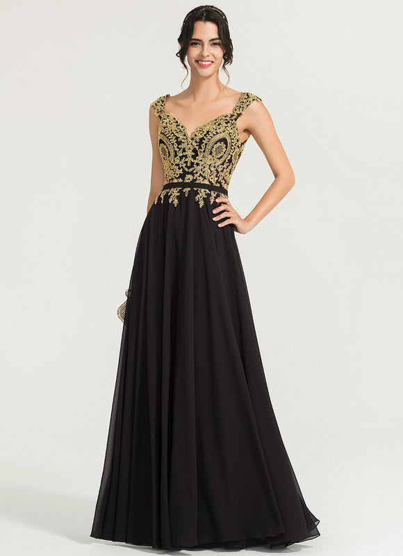 Robe Noire Luxe À Broderies Dorées - gallery 3