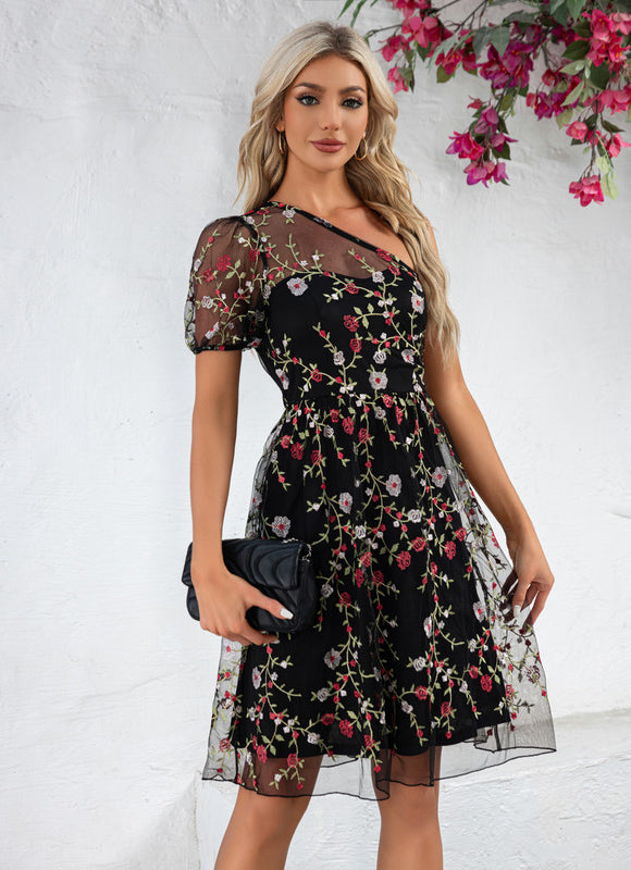 Robe Asymétrique Brodée Florale Chic - gallery 3