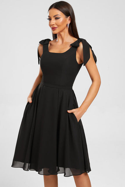 Robe Noire Chic À Nœuds - gallery 5